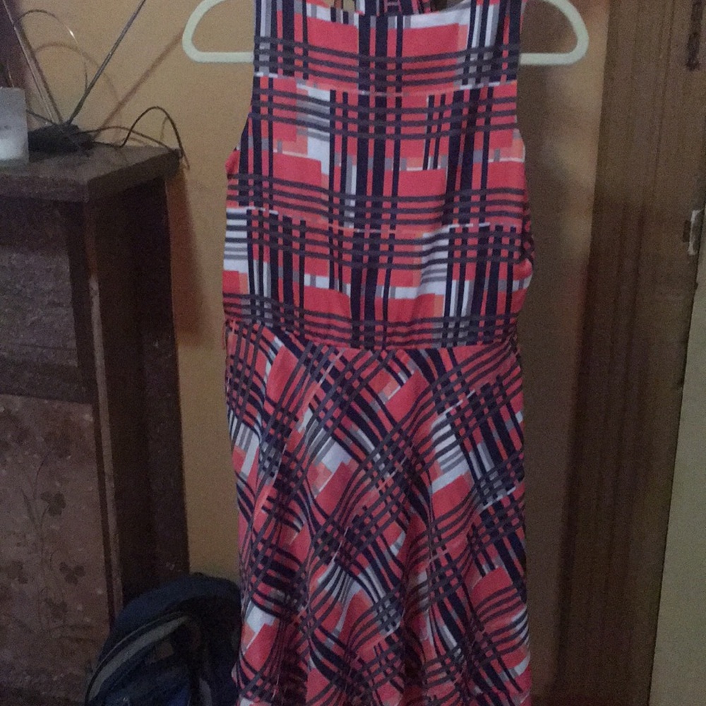 Dress - Picture 5 of 5